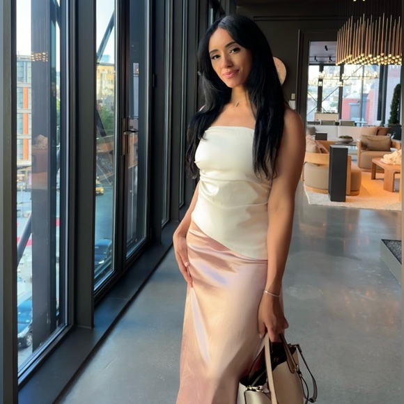 VintageDice is LIVE ➡️❣️LIKE❣️⬅️✨ LIVE SHOW ✨Notification Post - Picture 3 of 5